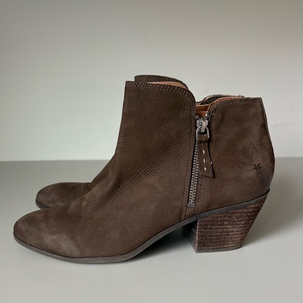 Frye Judith Ankle Booties Brown Size 9.5